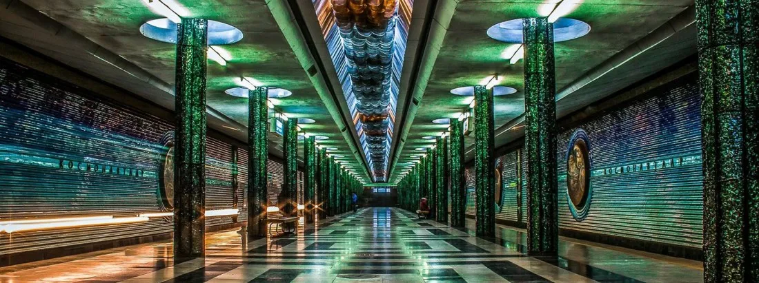 Station de métro décorée à Tachkent, Ouzbékistan